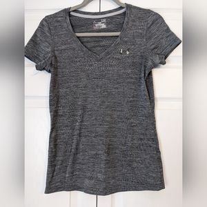 Under Armour tshirt